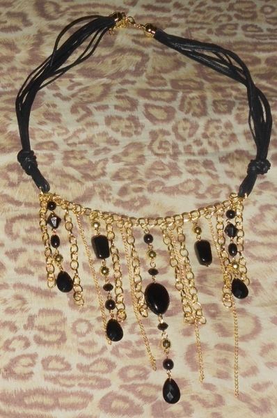 Colar Preto